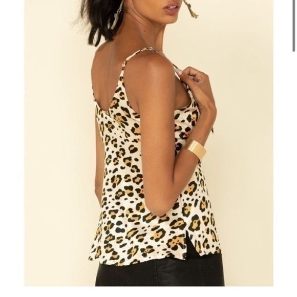 NWT SHYANNE WOMEN'S LEOPARD TIE FRONT TANK TOP  SIZE XSMALL - Picture 3 of 5